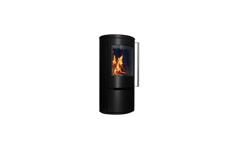 Both compact, efficient and stylish, the SI7 Neptune is the latest addition to the Color & Fire range. This device combines the most modern combustion technologies, a moderate power of 5kw and an efficiency of 81%.  It benefits from the renowned Color & Fire quality and a magnificent view of the fire thanks to its “clean glass” system.  With its careful design and timeless style, this device adapts to all interiors. Its shallow depth allows it to be installed in small spaces. Offered at an unbeatable price,